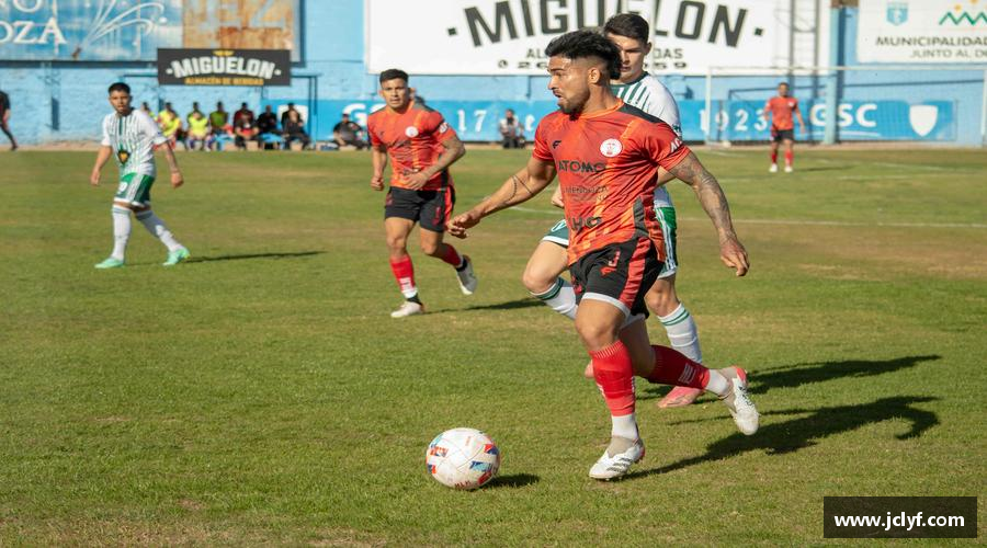 QY球友会体育拼尽全力，一起创造传奇！